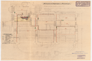 Ein detailliertes architektonisches Zeichnung des Rosenhof-Krankenhauses in Hamburg, Deutschland, das ein Gebäude mit zahlreichen Drähten und Text zeigt, der den Aufbau beschreibt, einschließlich Räumen, Fluren und anderen Merkmalen.