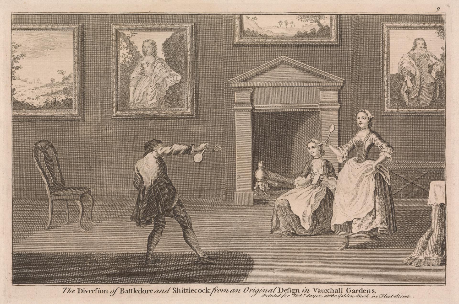 Ein Mann und eine Frau spielen Tischtennis in einem Raum mit einem Kamin, Stühlen und gerahmten Fotos an der Wand, mit Text unten, der "Die Abweichung von Battledore und Shuttlecock von einem Originaldesign in Vauxhall Gardens" lautet.