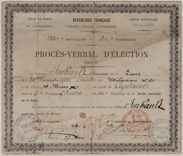 Altes Stimmzettel-Dokument mit zwei Stempeln und handgeschriebener Text