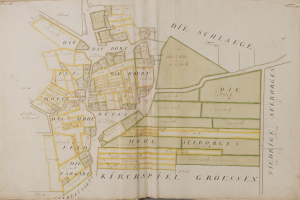 Altes Buch mit einem detaillierten Stadtplan von Hamburg, Deutschland, der Straßen, Gebäude und Sehenswürdigkeiten zeigt, begleitet von Texten über die Bevölkerung und Merkmale der Stadt.