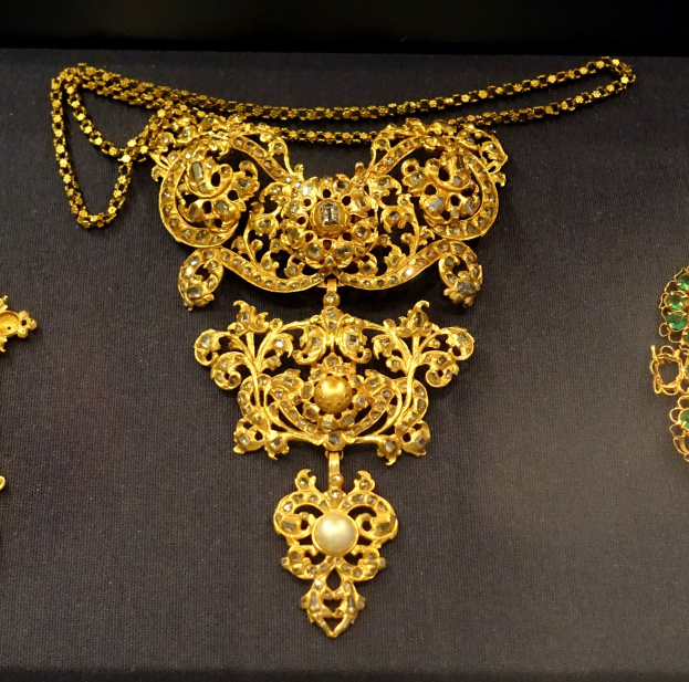 Der strahlendste Schmuck des Cannes Film Festivals 2026, von Demi Moores Halskette bis zu Colman Domingos Ohrstecker