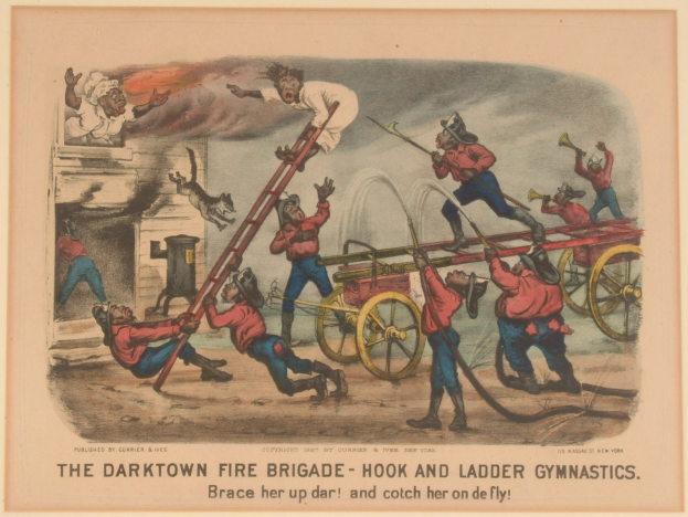 Ein Plakat mit der Aufschrift "The Darktown Fire Brigade - Hook and Ladder Gymnastics" zeigt Menschen, die Leitern und andere Gegenstände halten, mit einem Pferdewagen im Hintergrund.