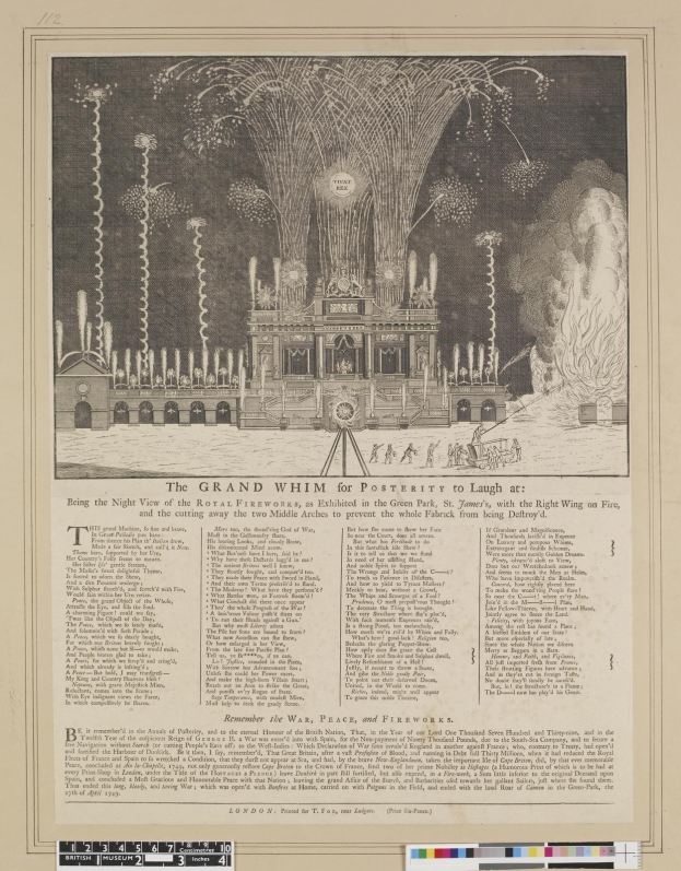 Eine Schwarz-Weiß-Illustration eines prächtigen, grotesken Gebäudes, das "The Royal Fireworks" heißt und dessen rechtes Flügel in Flammen steht, vor einem nächtlichen Parkhintergrund.